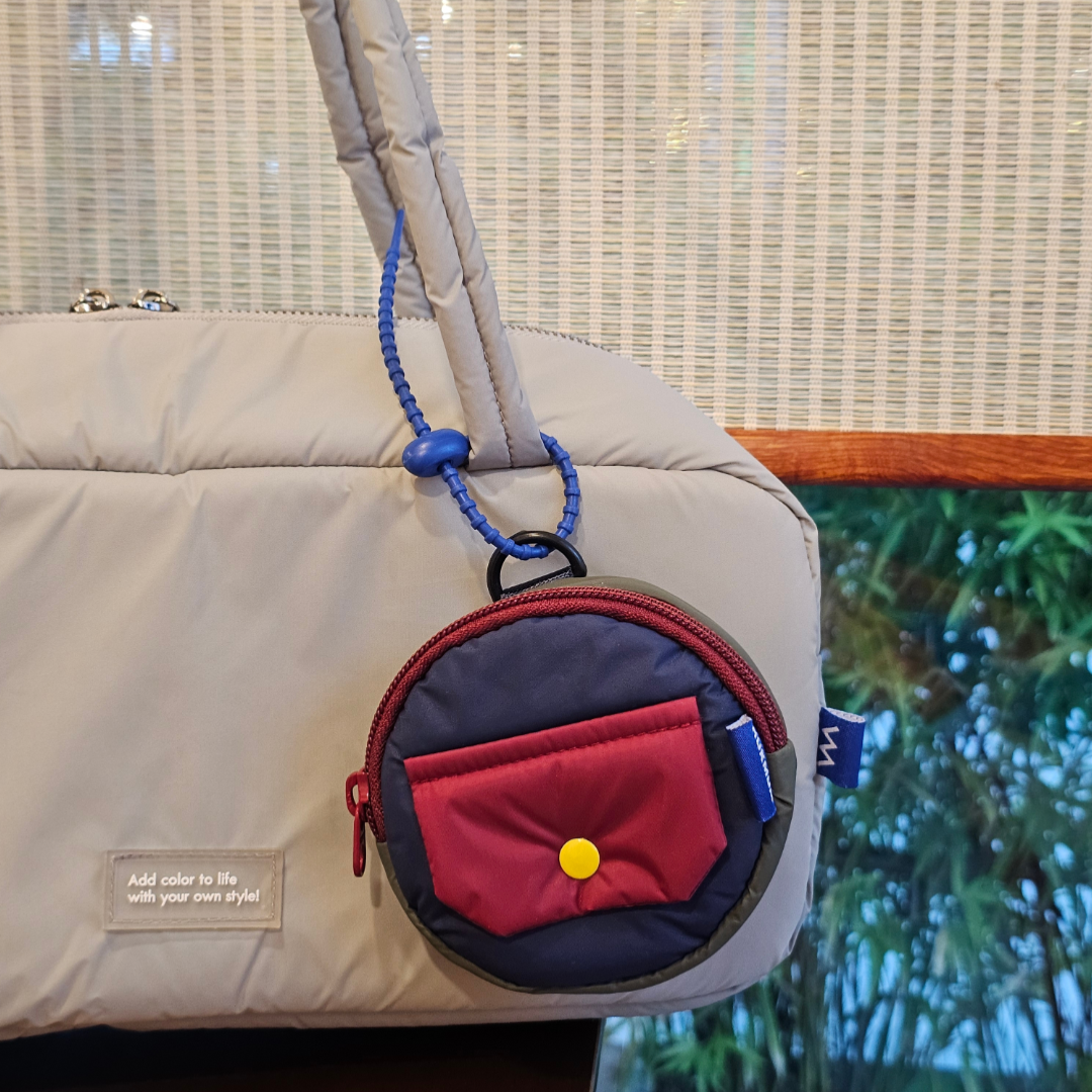 DOT POUCH :
Mini Pocket & Bag Charm